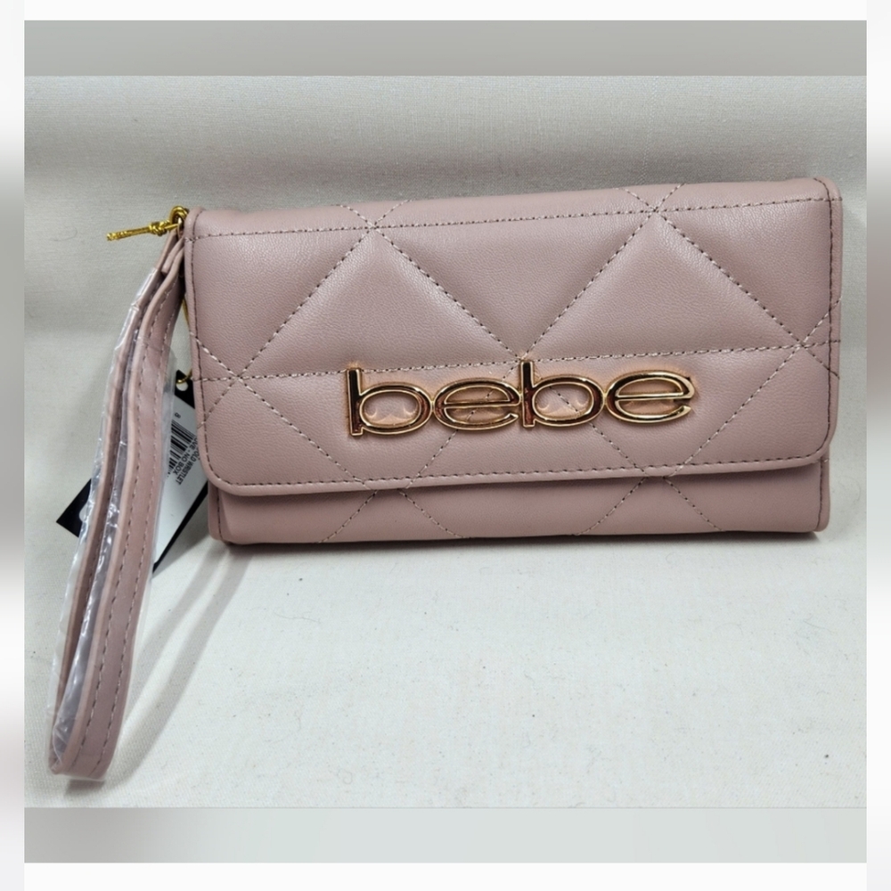 NWT Bebe Trifold Wristlet, Quilted Mauve with gold accents